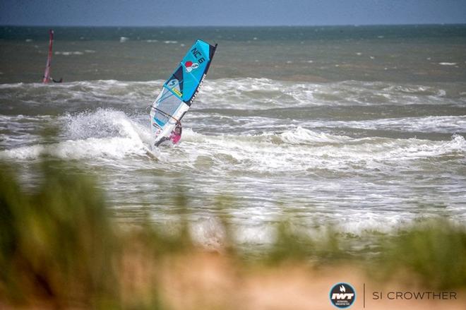 Sarah Hauser – IWT Morocco Spot-X ©  Si Crowther / IWT